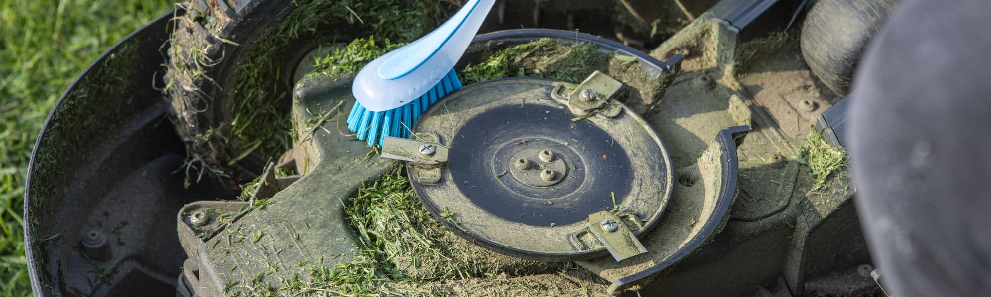 Mähroboter reinigen